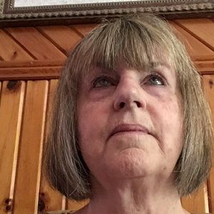 Meet your Posher, Elaine